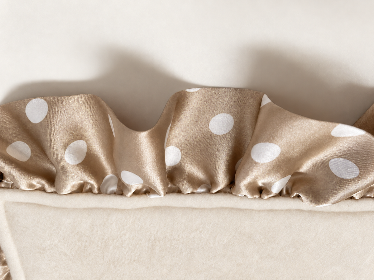 Organic Cotton Fleece Baby Blanket with Polka Dot Silk Ruffle — Limited Edition