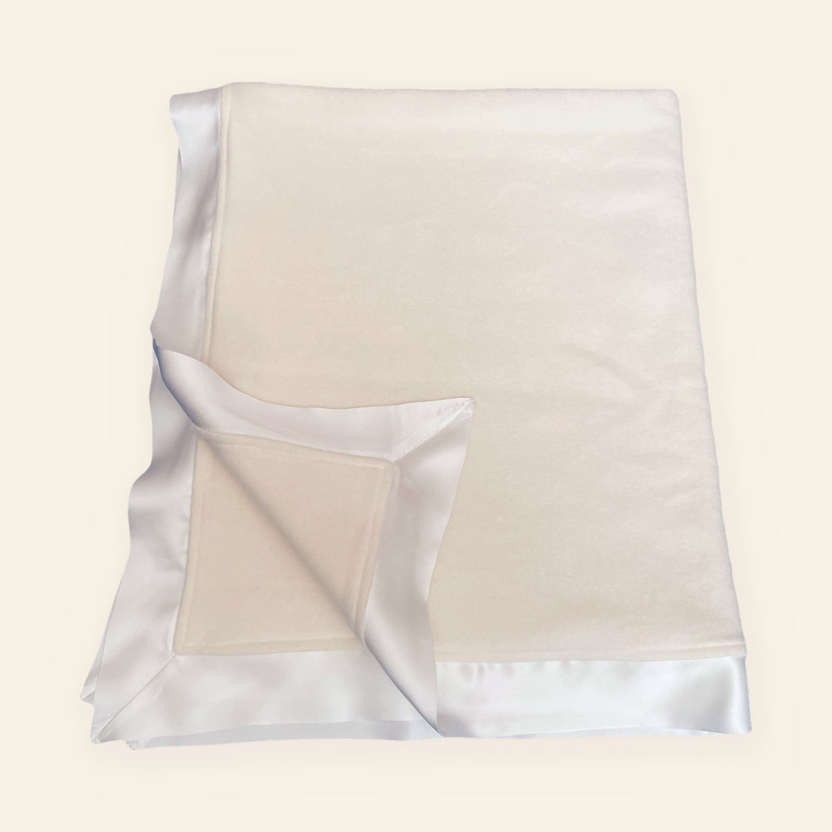 Organic Cotton Fleece Baby Blanket with Straight Silk Trim